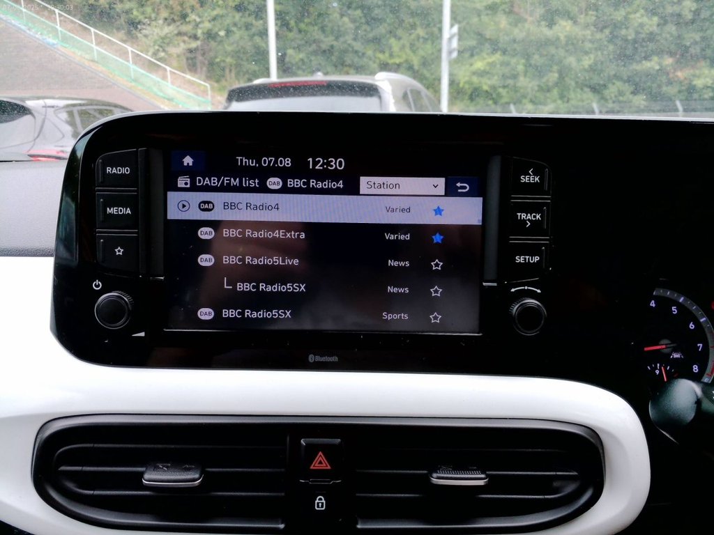 Used Hyundai i10 2022 for sale - 76393900: Photo 41