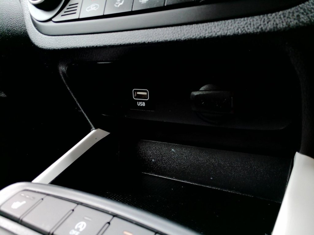 Used Hyundai i10 2022 for sale - 76393900: Photo 44