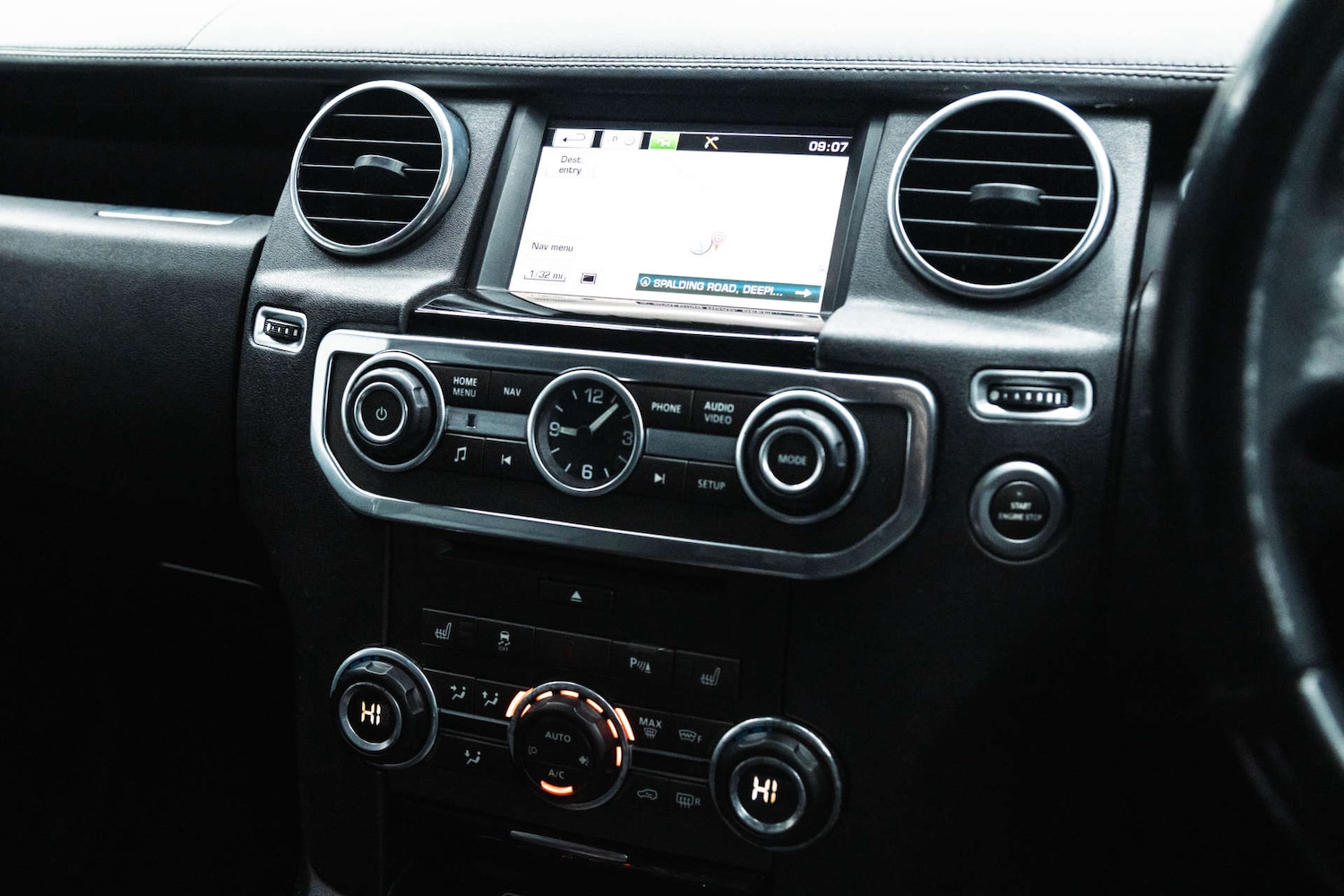 Used Land Rover Discovery 2015 for sale - 77492490: Photo 25