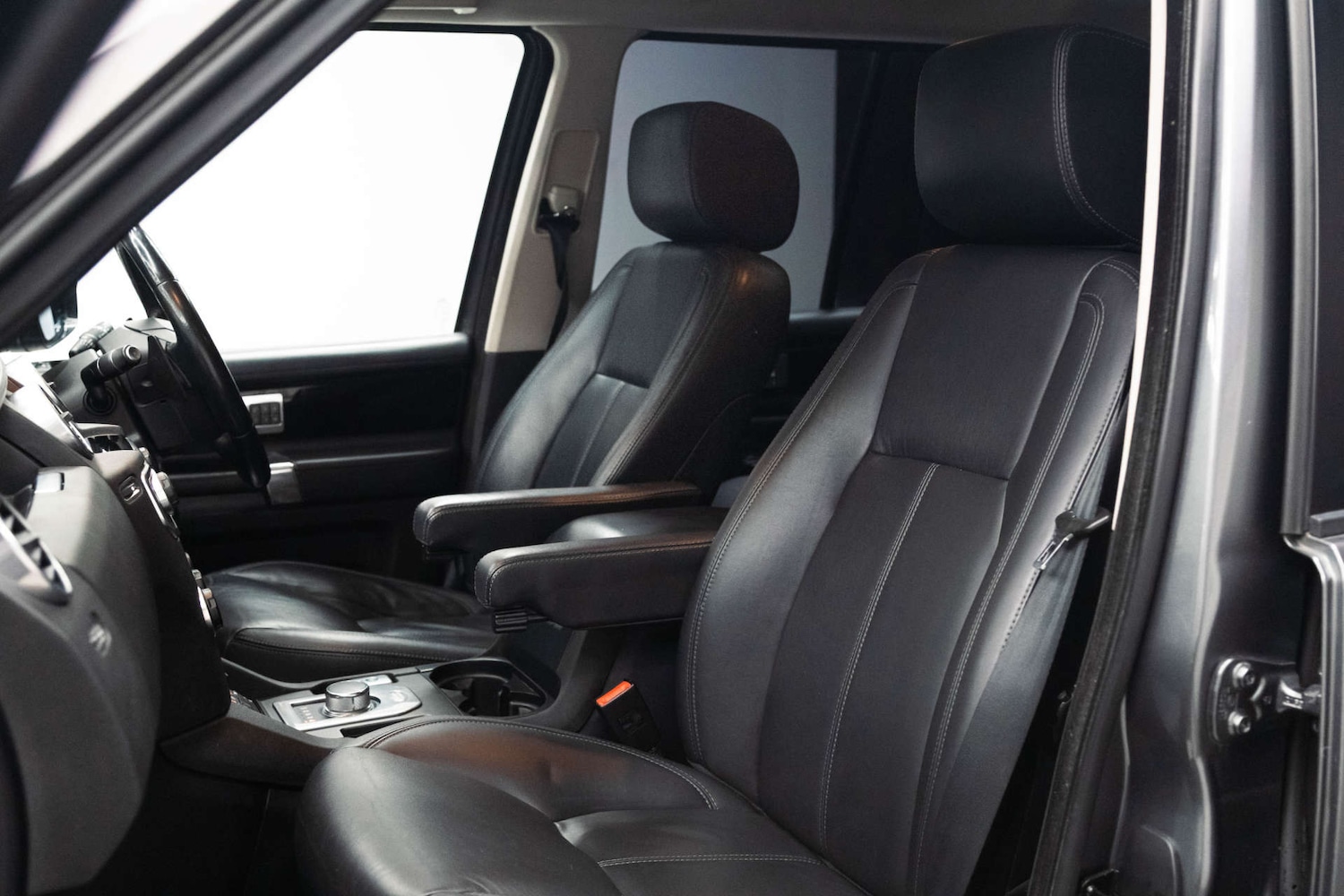 Used Land Rover Discovery 2015 for sale - 77492490: Photo 35