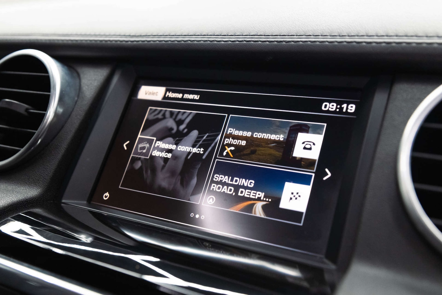 Used Land Rover Discovery 2015 for sale - 77492490: Photo 51