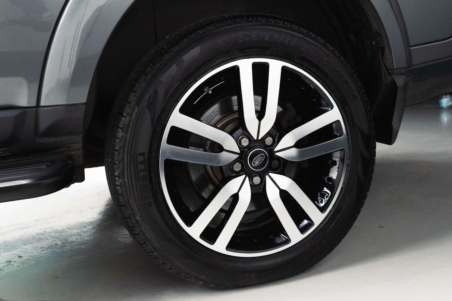 Used Land Rover Discovery 2015 for sale - 77492490: Photo 7