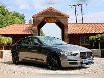 2015 - 2.0 XE Portfolio D Auto 4dr