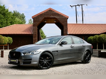 Used Jaguar XE 2015 for sale - 75836604: Photo