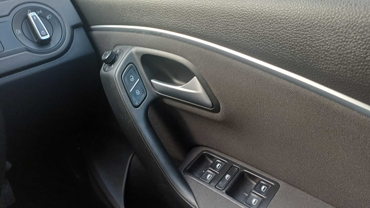 Used Volkswagen Polo 2016 for sale - 76746003: Photo 18