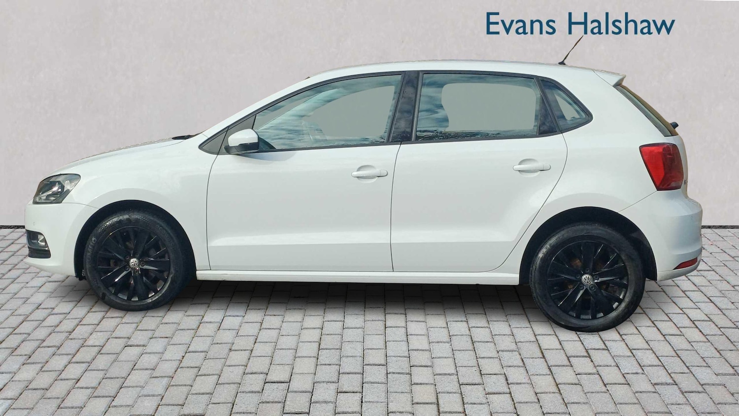 Used Volkswagen Polo 2016 for sale - 76746003: Photo 4