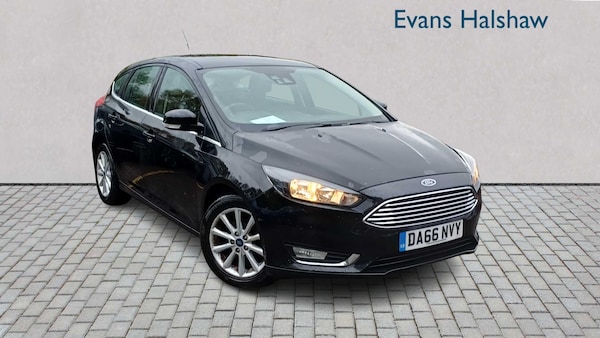 Used Ford Focus 2017 for sale - 76329131: Photo 1