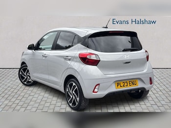 Used Hyundai i10 2023 for sale - 79467154: Photo