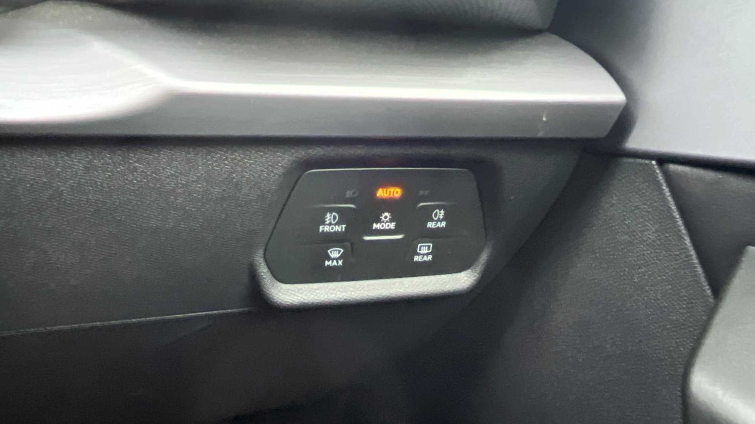 Used SEAT Leon 2020 for sale - 76218462: Photo 27