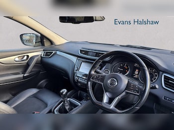 Used Nissan Qashqai 2018 for sale - 76875855: Photo