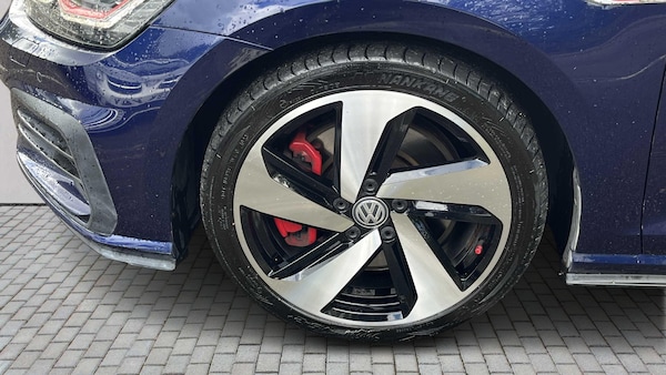 Used Volkswagen Golf 2018 for sale - 76272130: Photo 32