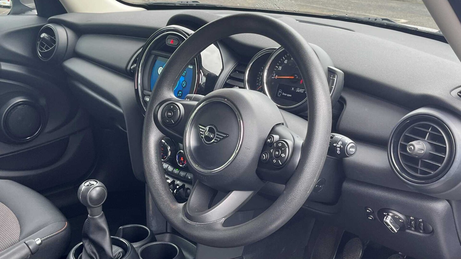 Used MINI Hatch 2019 for sale - 77401680: Photo 12