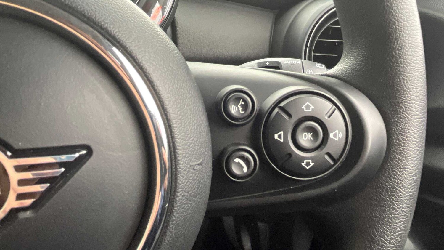 Used MINI Hatch 2019 for sale - 77401680: Photo 24