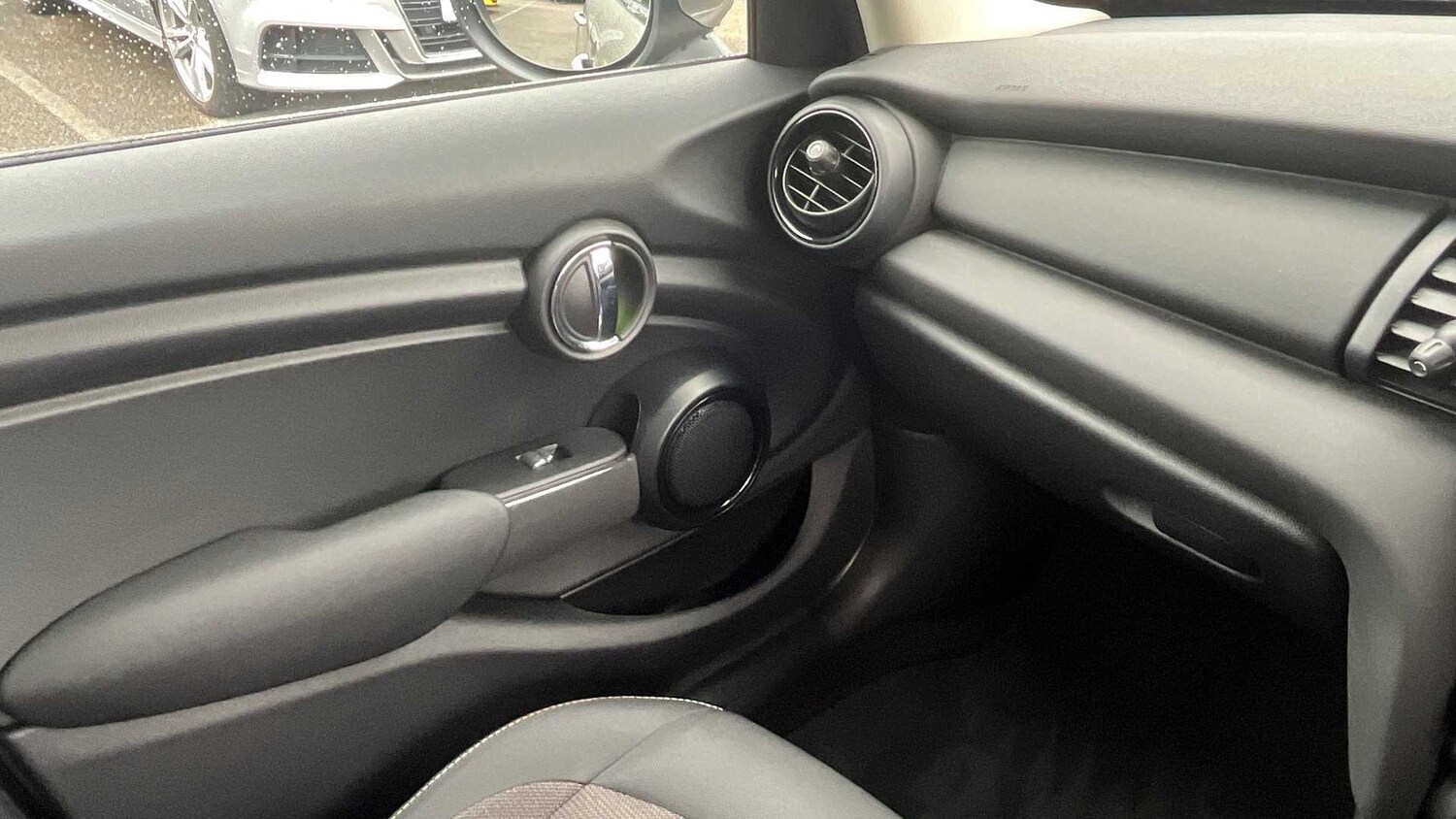 Used MINI Hatch 2019 for sale - 77401680: Photo 28