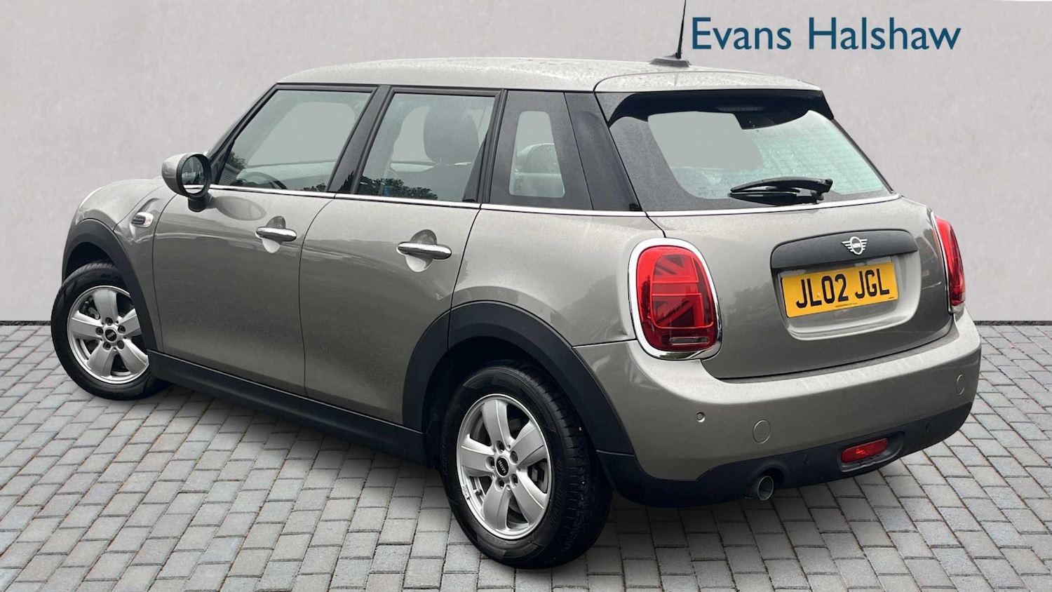 Used MINI Hatch 2019 for sale - 77401680: Photo 4