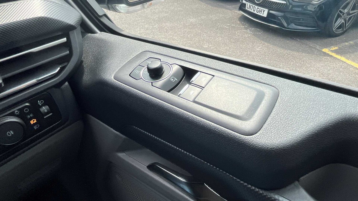 Used Ford Transit Custom 2024 for sale - 76390652: Photo 27