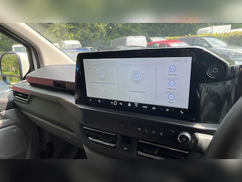 Used Ford Transit Custom 2024 for sale - 76390652: Photo