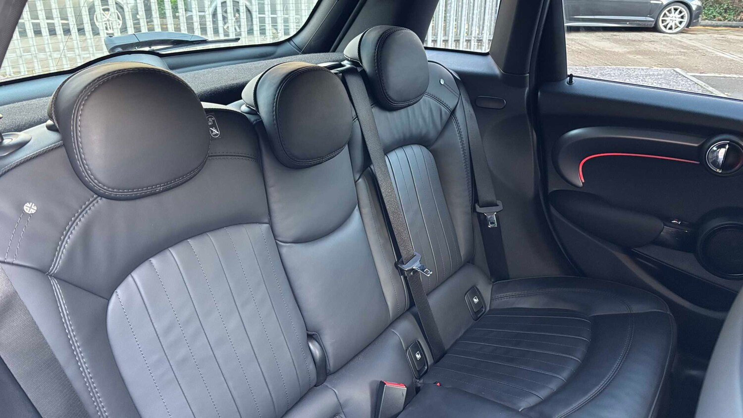 Used MINI Hatch 2022 for sale - 76610499: Photo 17