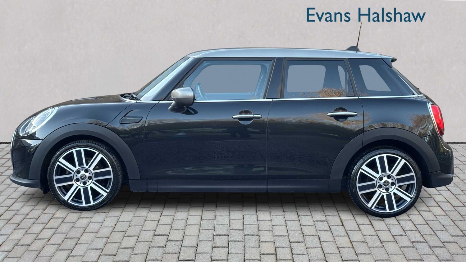 Used MINI Hatch 2022 for sale - 76610499: Photo 6
