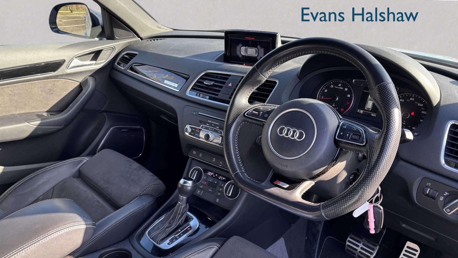 Used Audi Q3 2018 for sale - 77740998: Photo 3