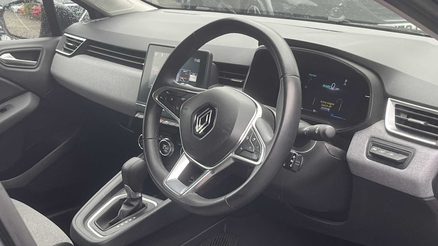 Used Renault Clio 2024 for sale - 76170160: Photo 3