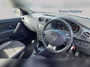 Used Dacia Sandero Stepway 2016 for sale - 79271012: Photo