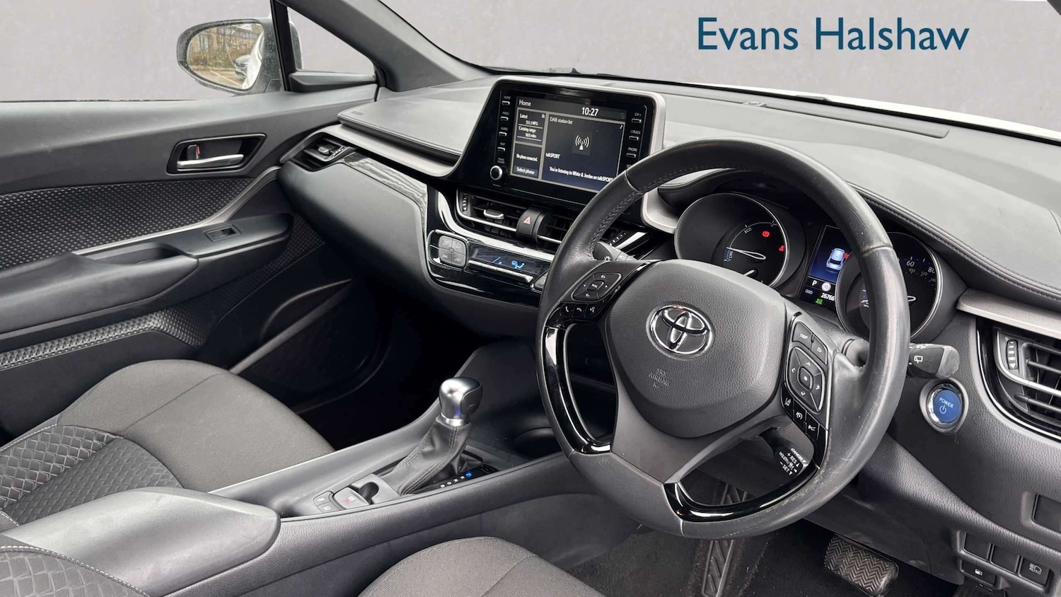 Used Toyota C-HR for sale - 77860320: Photo 3