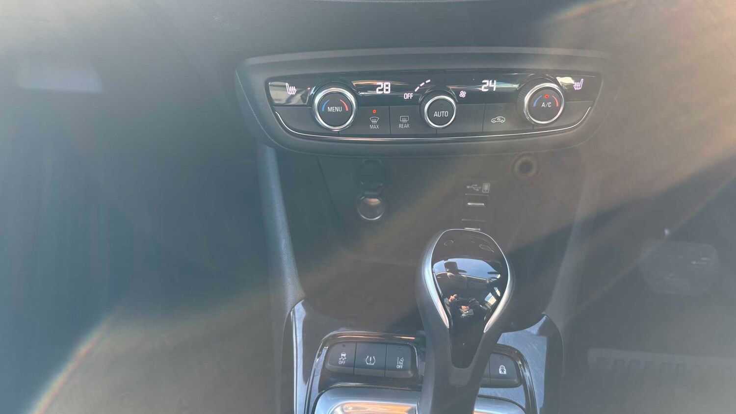 Used Vauxhall Crossland 2022 for sale - 76938208: Photo 14