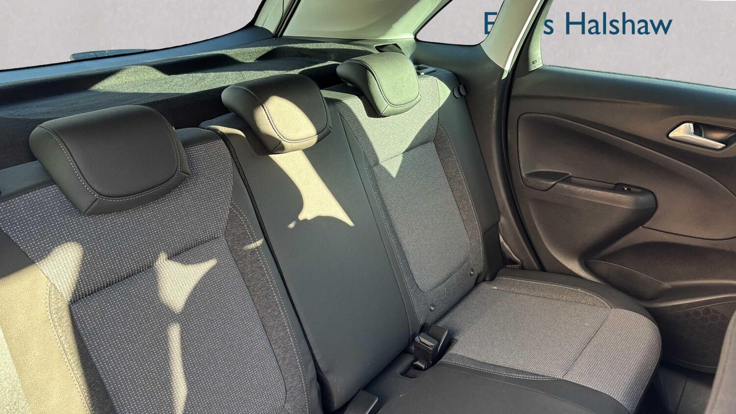 Used Vauxhall Crossland 2022 for sale - 76938208: Photo 17