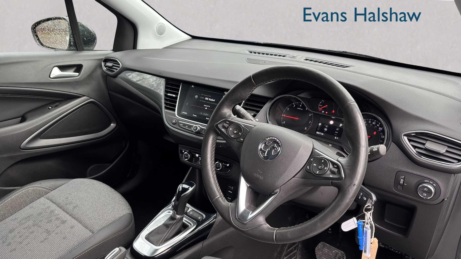 Used Vauxhall Crossland 2022 for sale - 76938208: Photo 3