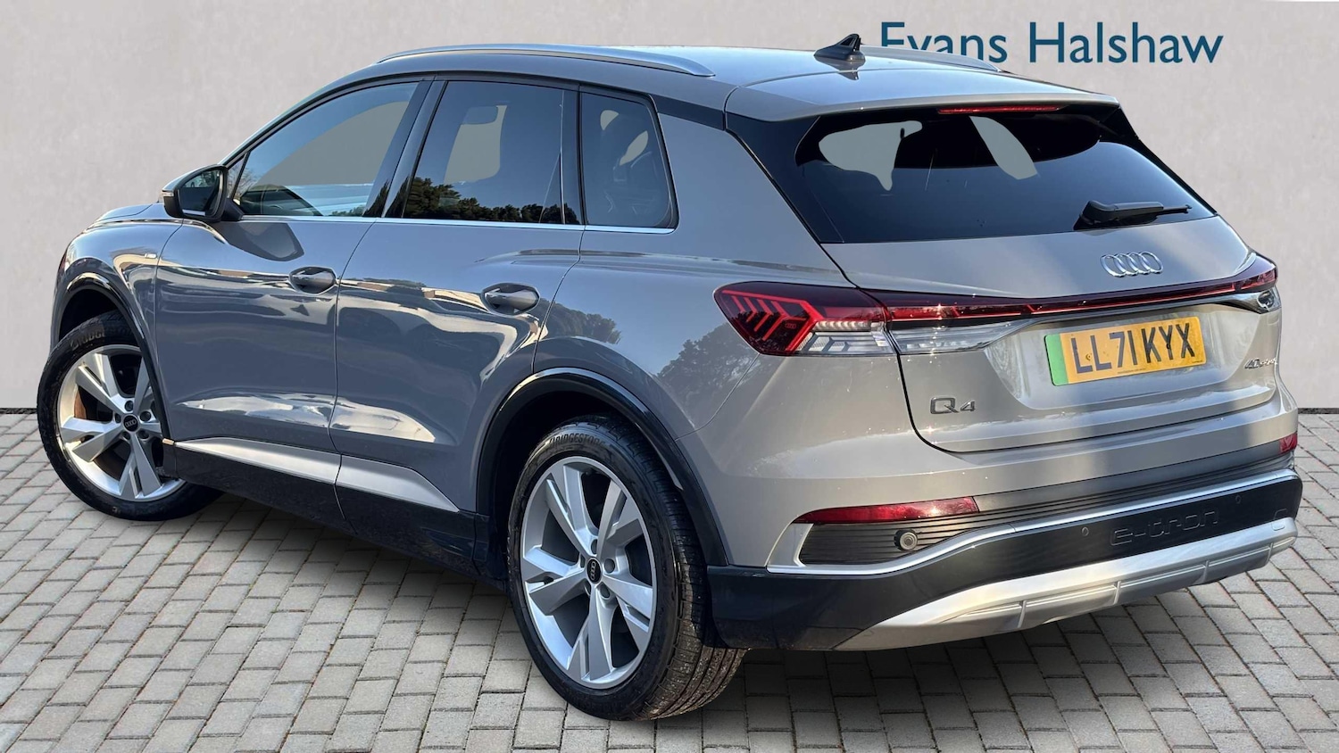 Used Audi Q4 e-tron 2021 for sale - 77373920: Photo 3