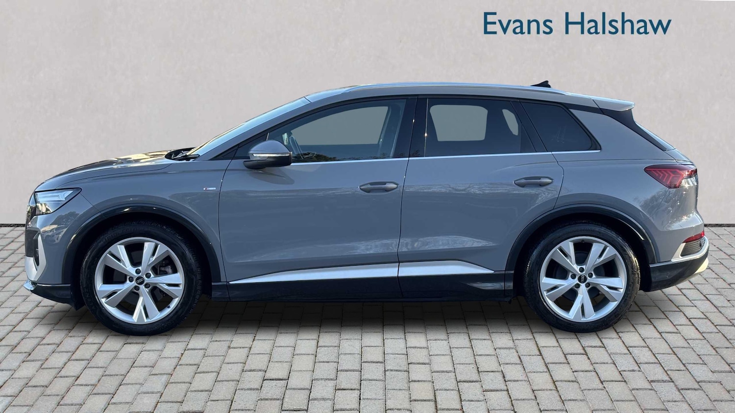 Used Audi Q4 e-tron 2021 for sale - 77373920: Photo 4