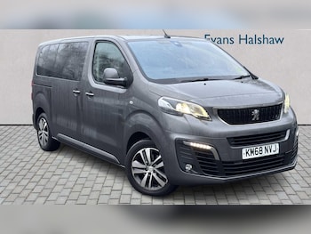Used Peugeot Traveller 2018 for sale - 77316420: Photo