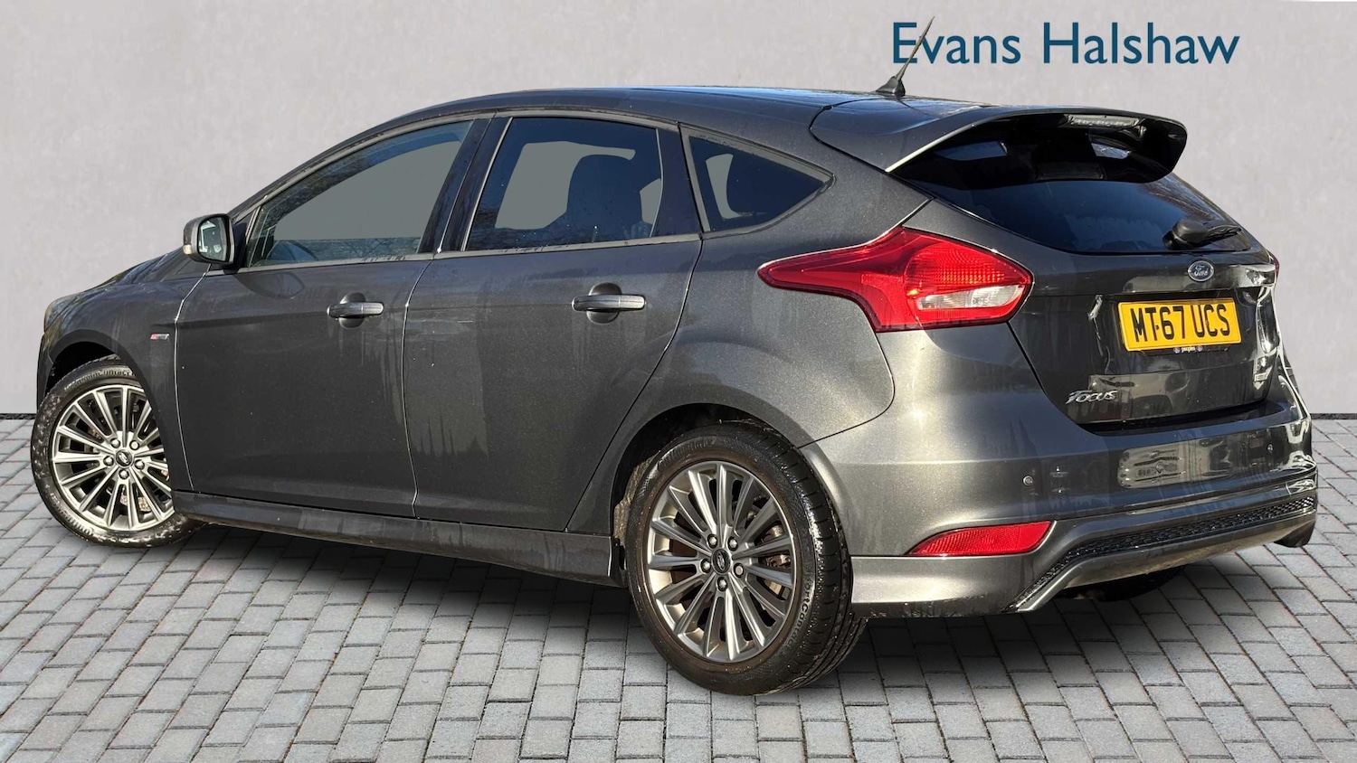 Used Ford Focus 2018 for sale - 76610540: Photo 5
