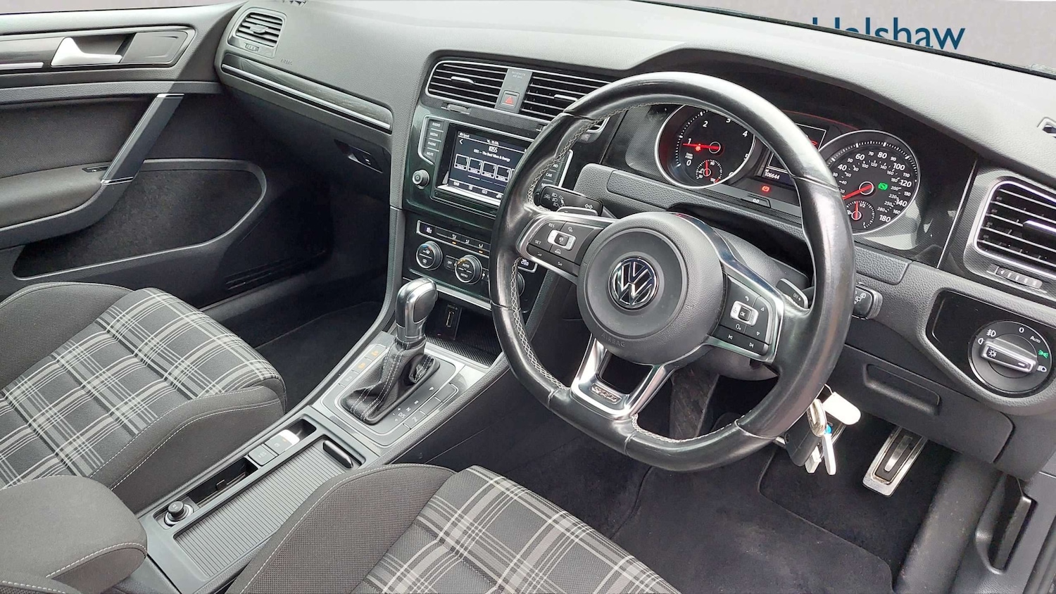 Used Volkswagen Golf 2015 for sale - 77674703: Photo 11