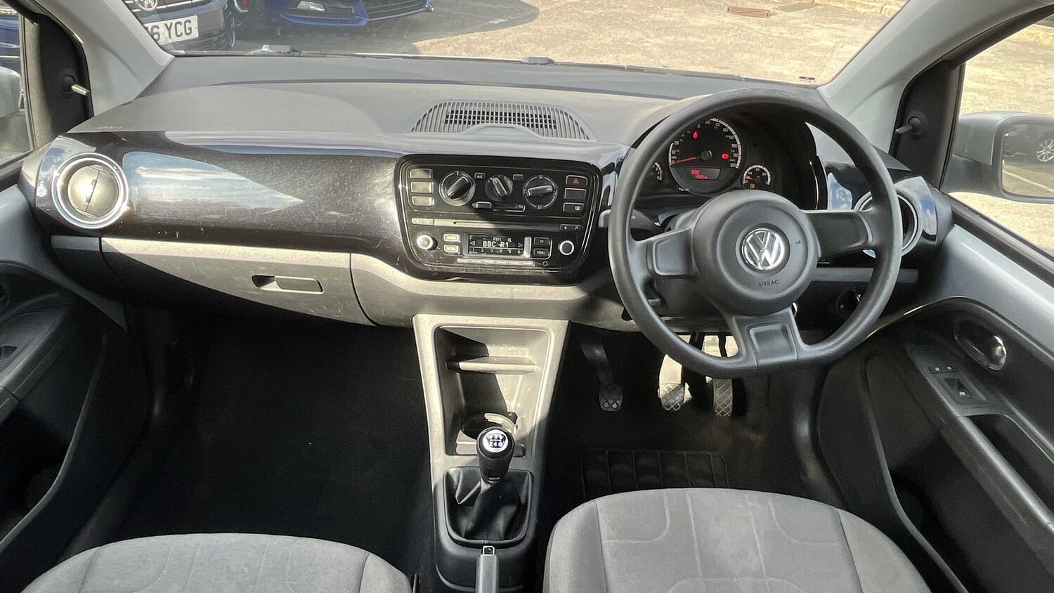 Used Volkswagen up! 2013 for sale - 76075386: Photo 13