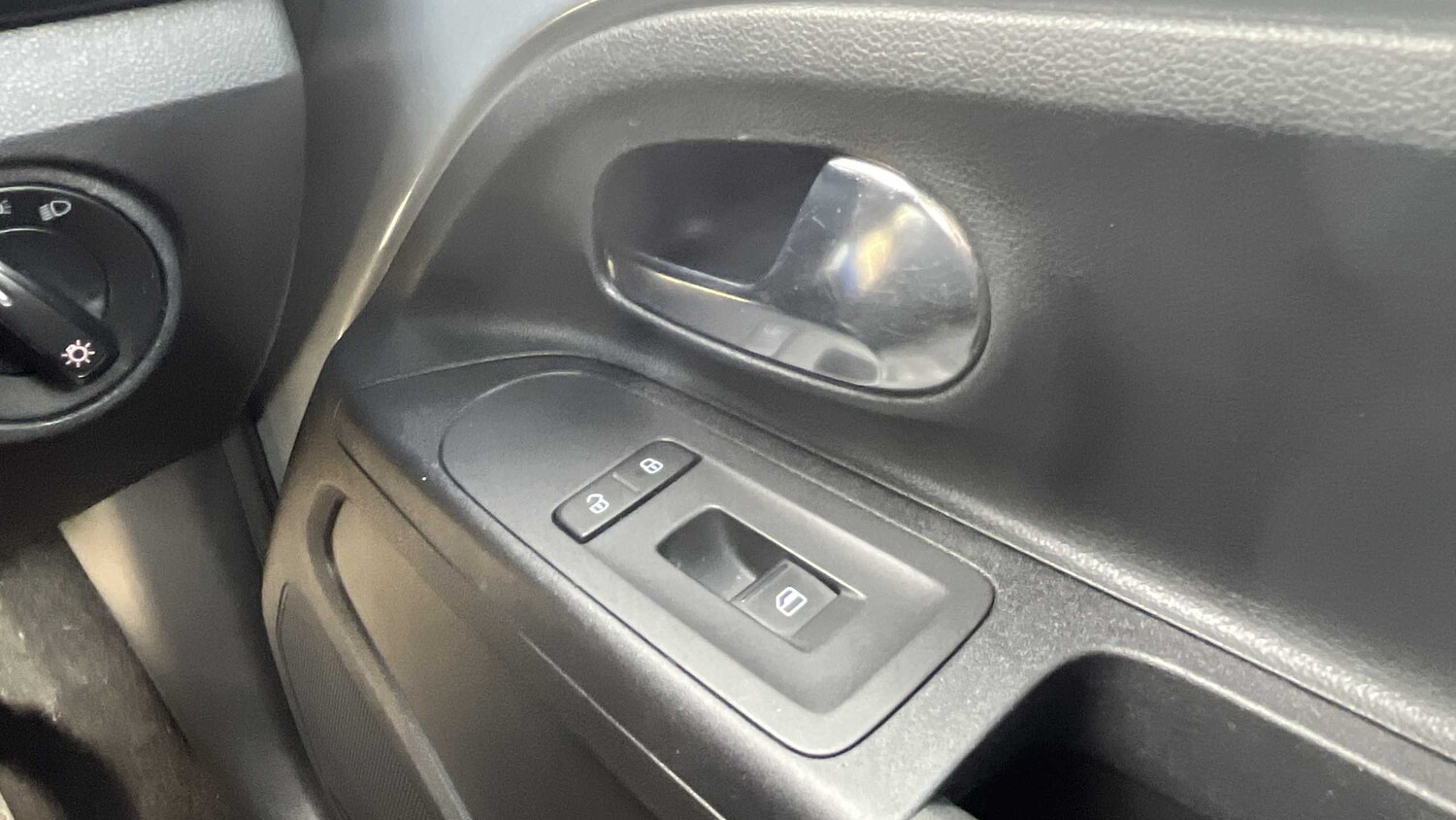 Used Volkswagen up! 2013 for sale - 76075386: Photo 18