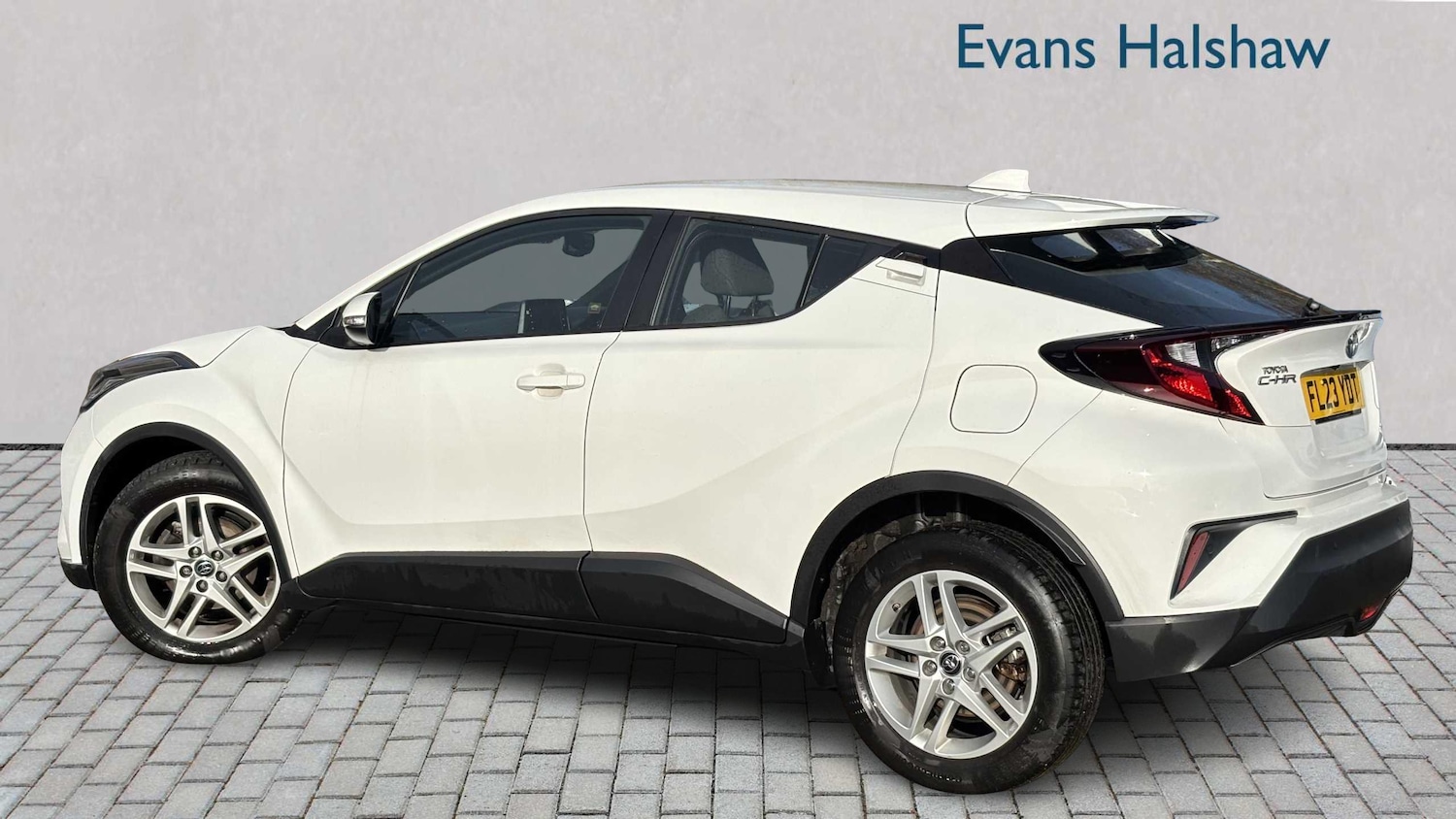 Used Toyota C-HR 2023 for sale - 76540686: Photo 5