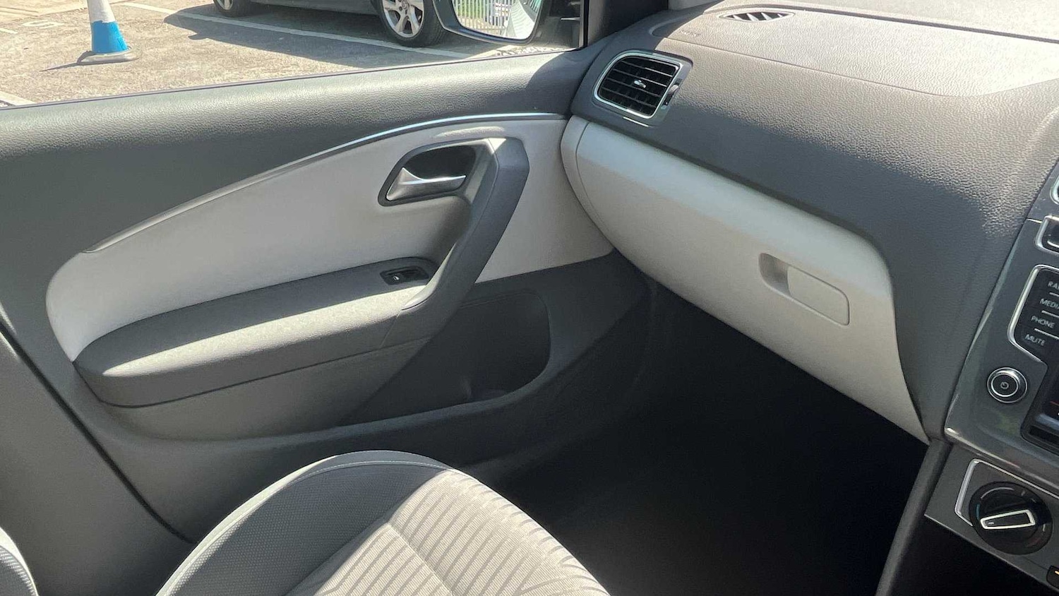 Vehicle 28