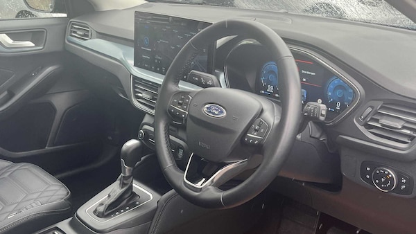 Used Ford Focus 2025 for sale - 76252197: Photo 12