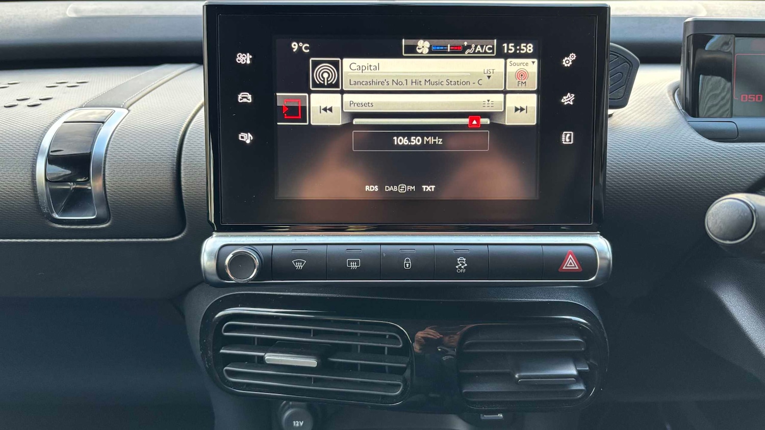 Used Citroen C4 Cactus 2016 for sale - 77772216: Photo 2