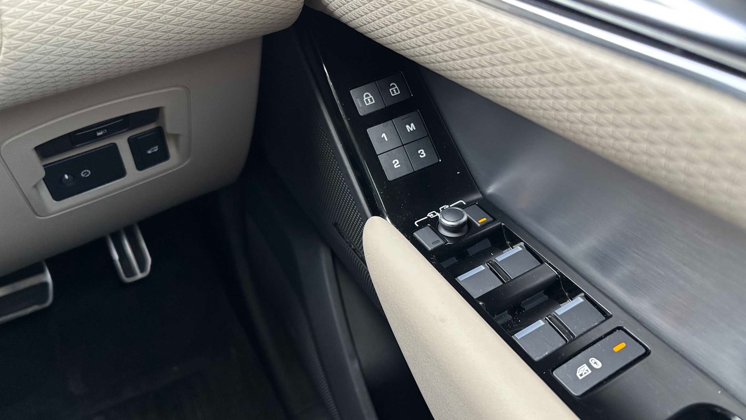 Used Land Rover Range Rover Velar 2022 for sale - 77348101: Photo 18