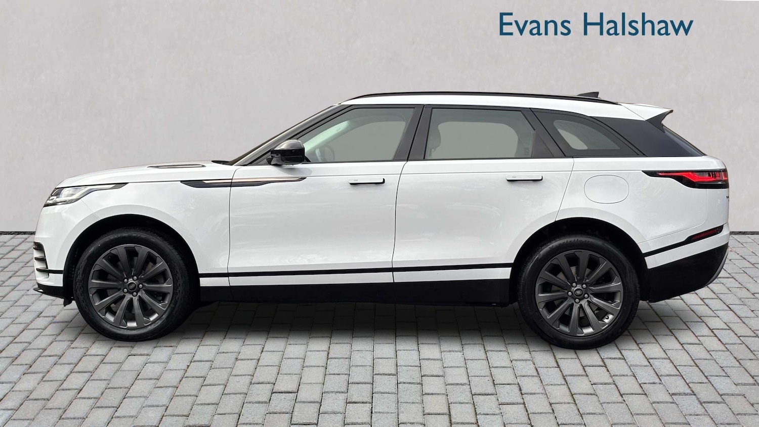 Used Land Rover Range Rover Velar 2022 for sale - 77348101: Photo 6