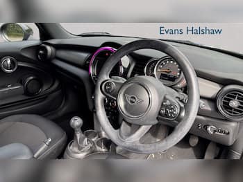 Used MINI Convertible 2018 for sale - 79671841: Photo