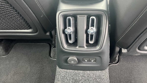Used Volvo XC40 2021 for sale - 75672967: Photo 19