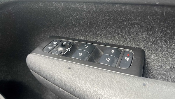 Used Volvo XC40 2021 for sale - 75672967: Photo 27