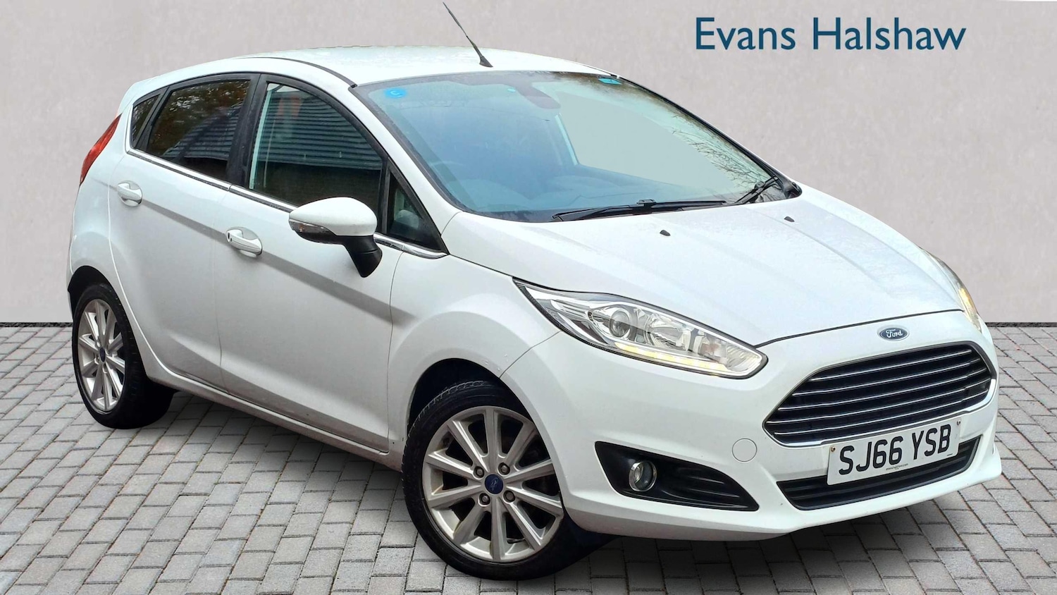 Used Ford Fiesta 2016 for sale - 76475968: Photo 1