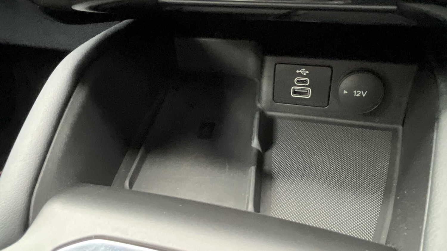 Used Ford Kuga 2024 for sale - 76113524: Photo 21