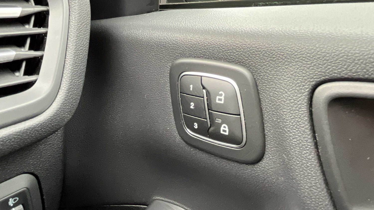 Used Ford Kuga 2024 for sale - 76113524: Photo 27