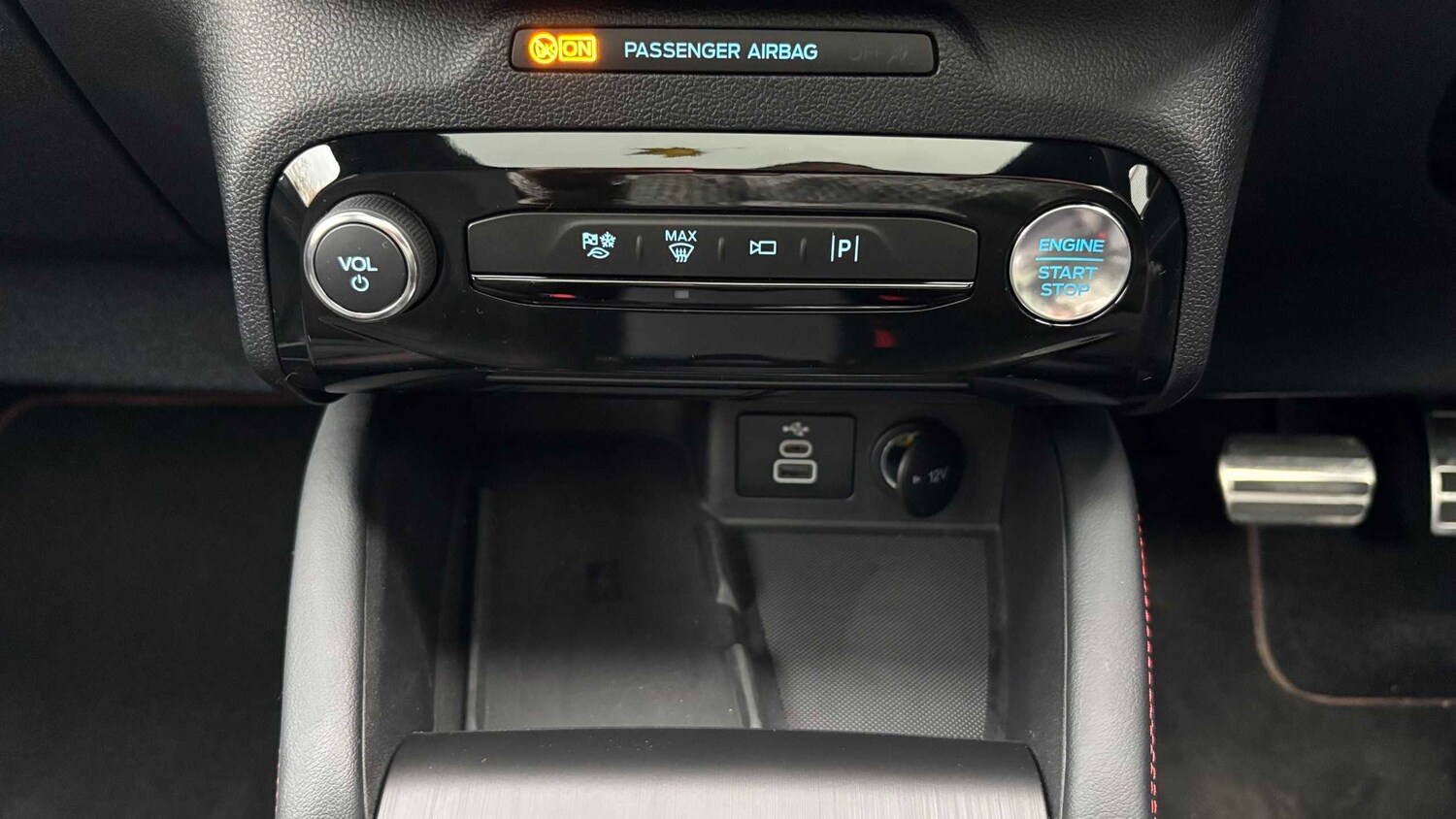 Used Ford Kuga 2024 for sale - 76390718: Photo 14